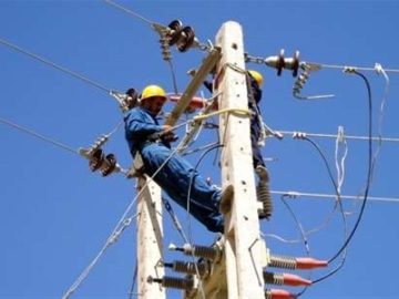 پایدارسازی شبکه برق ۶۷ هزار خانوار روستایی در استان خوزستان
